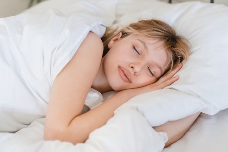 Sanjate o boljem životu? Stavite jednu sitnicu pod jastuk pre nego što odete na spavanje