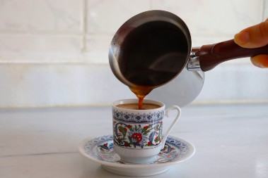 Jedan sastojak u kafi može snažno uticati na vaša creva: Ako ga dodate, organizam će vam biti zahvalan