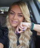 Zapanjujuću transformaciju pokazala je baš na 47. rođendan: Pevačica smršala 20 kilograma, prepolovila se, nikada bolje nije izgledala