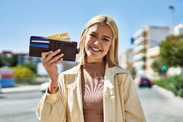 Proverite da li ste među njima: Tri horoskopska znaka koja će ove godine naći posao iz snova