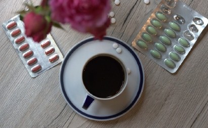 Kafa i ovi lekovi su opasna kombinacija: Evo šta vam se može desiti ako ih mešate