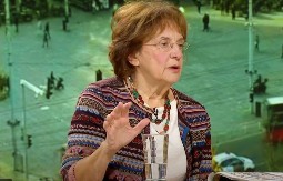 "Izaziva teška oštećenja pluća i opasne bolesti": Infektolog otkrio kako se zaštititi od virusa koji je pokosio pola Srbije