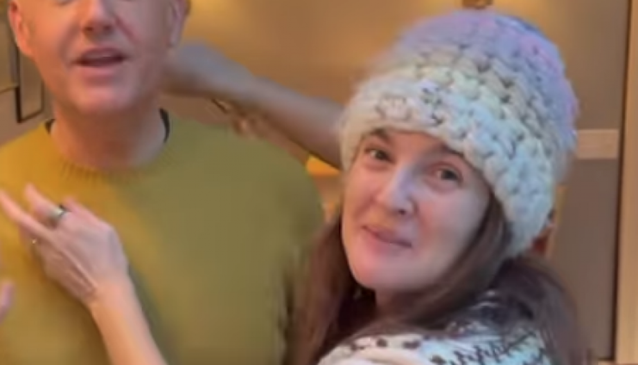 Sa ovim džemperom ne možete da pogrešite: Najbolje greje tokom ciče zime, a dezen vraća uspomene iz prošlosti