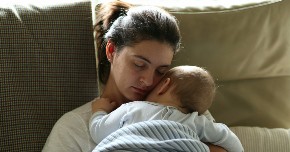 Svi kažu da će je stići božja kazna zbog imena koje je dala sinu: "Ti si nemajka i zaslužuješ sve najgore"