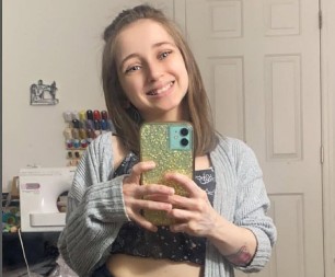 Imam 25 godina i zarobljena sam u telu devojčice: Svi misle da mogu da izlazim samo sa nakazama, a ja imam top frajera!