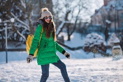 Ne bacajte novac na hemijsko! Evo kako da operete zimsku jaknu kod kuće, treba vam samo 1 stvar