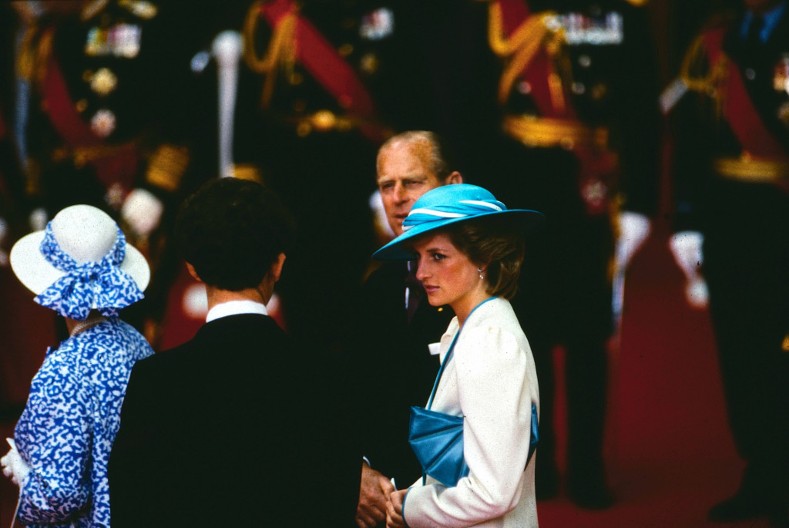 Imala je tajnu vezu sa svekrom: Njihov odnos je šokirao palatu, sastajali su se krišom, a Kamilu je prezirao