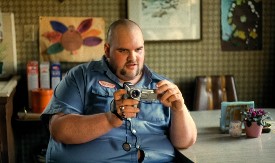 Da li se sećate ovog bucmastog glumca? Imao je skoro 250 kg, nijedna ga nije htela, a danas je ozbiljna frajerčina