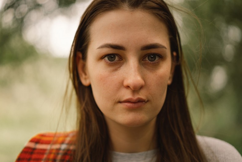 Zbog njega sam napustila fakultet, izgubila prijatelje... Bolna ispovest devojke koju je momak ostavio posle 8 godina veze i oženio se drugom