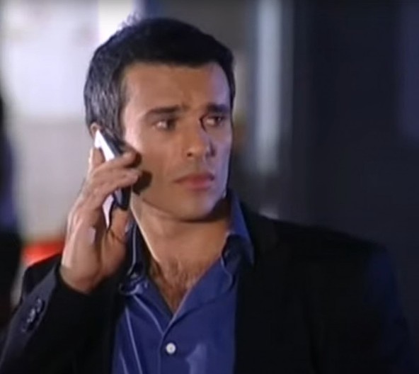 Nema ko u njega nije bio zaljubljen, bio je pravi dasa, a i ostao: Kako danas izgleda fatalni Danijel iz serije Anali, još je bolji frajer?