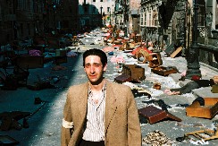 Munjevito je stekao ogromnu slavu zbog koje je psihički oboleo: Evo šta se danas dešava sa glumcem kome je popularnost "presela"