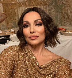 Da li biste dali 800 evra za haljinu Viktorije Bekam? Nosi je Nina Badrić, vizuelno skida 5 kilograma, ali da li vredi toliko para?