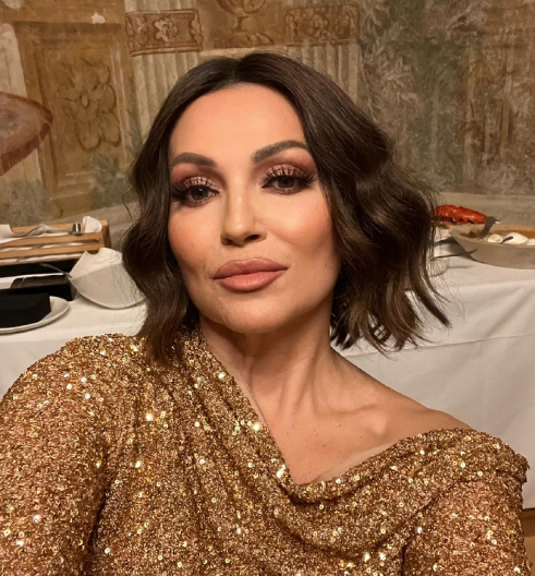 Da li biste dali 800 evra za haljinu Viktorije Bekam? Nosi je Nina Badrić, vizuelno skida 5 kilograma, ali da li vredi toliko para?