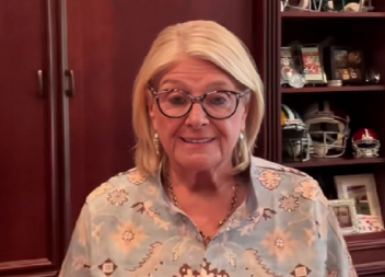 Suzana je na Temuu kupila dasku za peglanje: Bolje da nije otvorila paket kad joj je stigao - danima nije mogla da dođe k sebi!