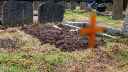 Anđu su komšije sahranile: Za muža nije postojala, deca je zaboravila – umrla je od tuge, napustila i sama