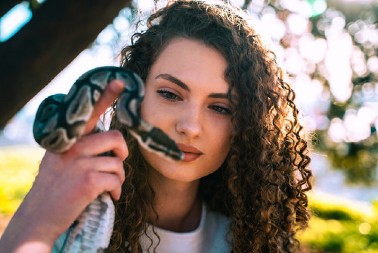 Tri najmračnija horoskopska znaka: Stalno kopaju po starim ranama, prizivaju crne dane i niko im ne valja