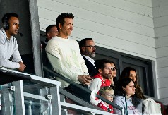 "Nikada ne bih imao četvoro dece da mi se sin rodio prvi": Poznati glumac šokirao izjavom o roditeljstvu, pa spomenuo i suprugu!