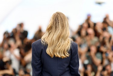 Zbogom dugoj plavoj kosi: Skarlet Džohanson šokirala pojavom, drastično skratila pramenove, i to nije sve