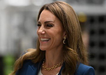 Sve žene žele ovaj plavi komplet Kejt Midlton: Princeza od Velsa nikad lepše izgledala nije, ovo joj je do sada možda i najbolji autfit