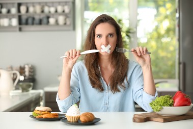 Hrana koja goji: Ako želite da smršate do letovanja, nikako ne jedite ove namirnice!