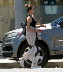 Čuvena glumica šokirala načinom na koji je izgubila nevinost: "Srećna sam što sam ostala živa!"