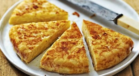 JEFTIN PORODIČNI RUČAK OD 3 SASTOJKA Španska tortilja od krompira i jaja, ukusno, zdravo i brzo spremljeno jelo