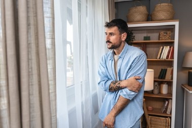 Otac je izbacio ženu i decu iz kuće: Mnogo godina kasnije sreo je konobaricu i sve shvatio