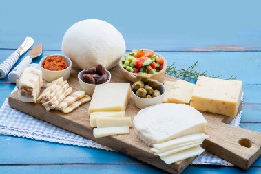 Sir koji razara srce: Kardiolog upozorava da može izazvati skok krvnog pritiska i šlog!