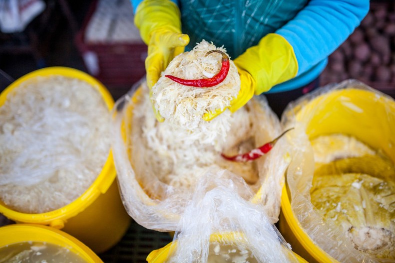 Ne bacajte ga: Kiseli kupus može da traje do leta, samo dodajte ovu jednu stvar