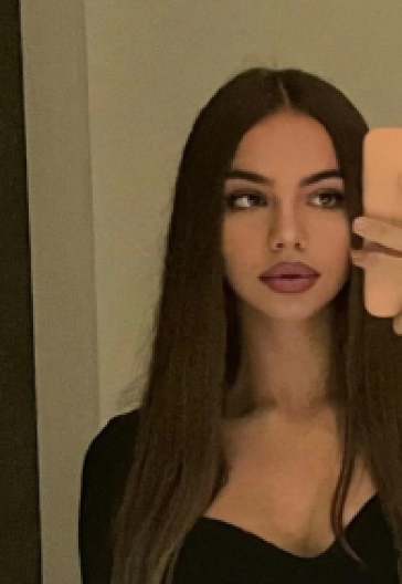 Ana je otišla na kasting za manekene: Izbacili su je jer ima "premasne kukove", a evo kako ona izgleda