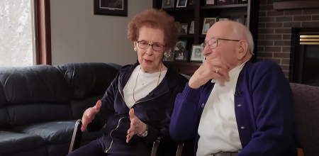 Zajedno su 70 godina i svake večeri rade ovo: Stari bračni par ne može da zaspe bez posebnog rituala, to je tajna duge ljubavi