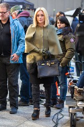 Sve žene u Srbiji žele jazavičar torbu: Liste čekanja se već prave, a braon je najtraženija!