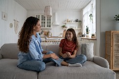 Psihoterapeut savetuje: Roditelji, primenite ova 4 pravila iako mislite da su staromodna