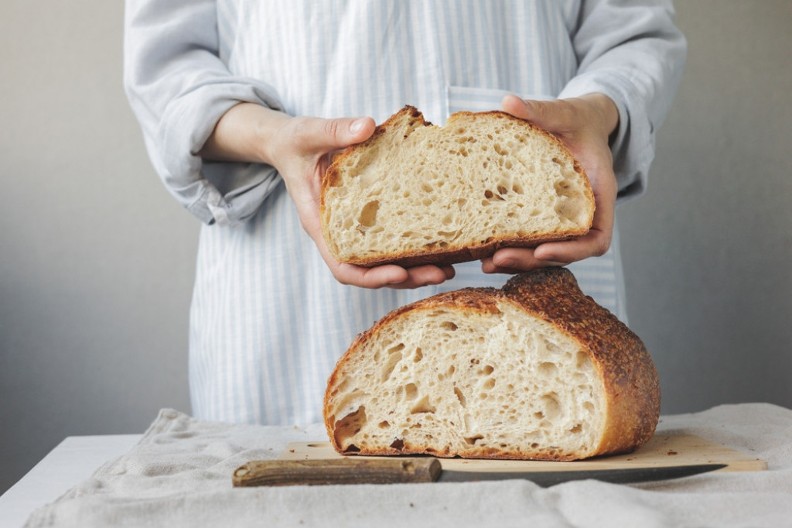 Jedite hleb bez gojenja: Nutricionista objašnjava kako da uživate u omiljenom pecivu na pravi način, caka je u jednoj stvari
