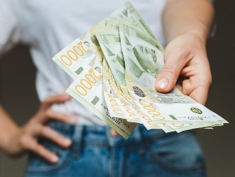 Novčani horoskop za jul 2025. godine: Škorpija najmoćnija, pare im dolaze sa svih strana, Device treba da uspore sa trošenjem