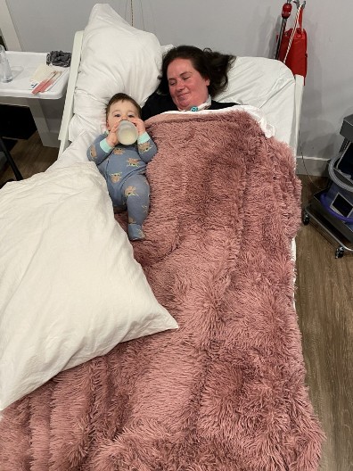 Dana je skočila u bazen: Probudila se u bolnici potpuno paralizovana, evo koju kobnu grešku je napravila