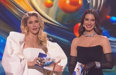 Ekstravagantno i futuristički: Draganu Kosjerinu i Kristinu Radenković obukla žena iz Novog Pazara čije modele obožava i srpska Sindi Kraford!