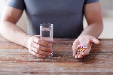 Ove vitamine nikada ne treba uzimati zajedno: "Toksične“ kombinacije mogu dovesti do oštećenja jetre