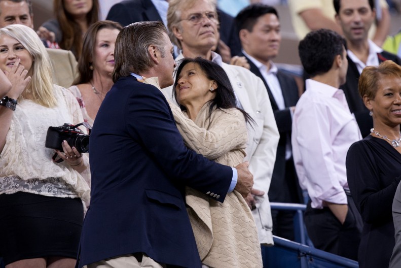 Žena čuvenog glumca priznala da zajedno idu kod psihijatra: Rodila mu sedmoro dece, ali 1 stvar im zagorčava život