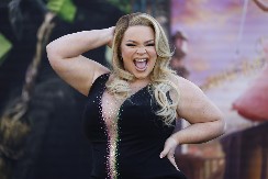 Ima ćerke Barbiku i Elvis: Sada je sinu dala još bizarnije ime, ljudi ne veruju na šta je ova žena spremna