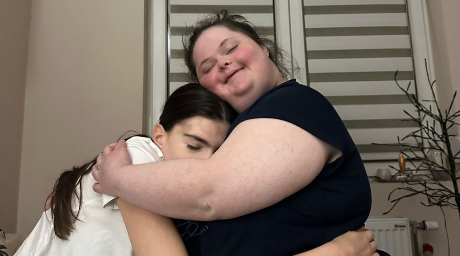 Maja ima Daunov sindrom i puna je ljubavi: Ivana iz Kruševca ne trpi predrasude o svojoj sestri, podelila je priču koja greje srce