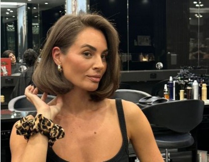 Najbolja frizura za žene 50+: Lifting efekat koji briše godine u trenu