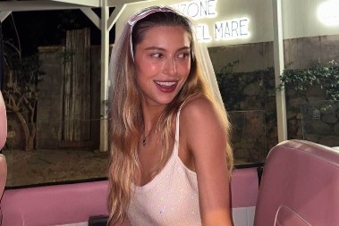 Udala se ćerka Stiva Džobsa: Bogata naslednica blokirala ceo grad, evo koliko para je spiskala na luksuzno venčanje!