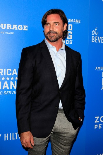 Muž prelepe glumice izneo jezive optužbe: „Vara me, zavisna je od lekova, a da znate tek šta sam joj našao u mobilnom!“