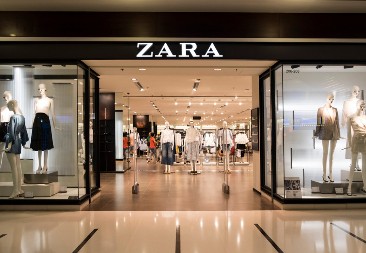 Skandal u Zari: Reklame zabranjene zbog ‘nezdravih’ manekenki