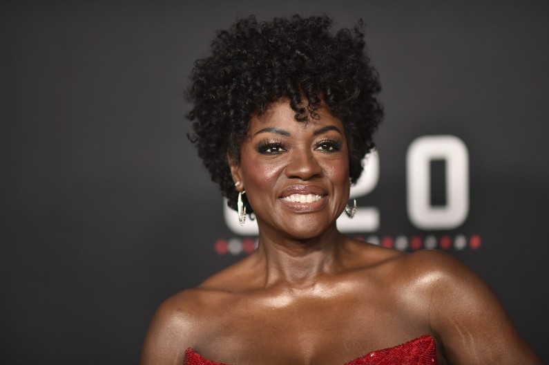 Čizme nisu samo za zimu: Ovaj par ćete poželeti da nosite tokom cele godine, savršen model koji se slaže uz sve