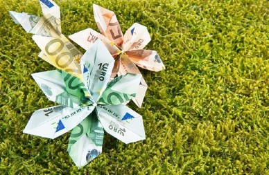 Veliki finansijski horoskop za april 2025: Škorpije će plivati u parama, Ovan će preduzeti rizične poslove, a ova 2 znaka će bankrotirati!