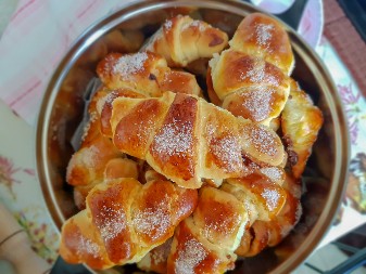 Hleb i kiflice će dugo ostati mekani: U testo dodajte 1 neobičan sastojak koji će im sačuvati svežinu