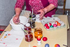 U koje boje nikako ne valja farbati jaja za Uskrs? Niko ne misli na ovo, a nemate pojma koliko je važno