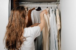Ivanina odeća uvek fantastično miriše: Evo kako ona uklanja neprijatan miris iz ormara